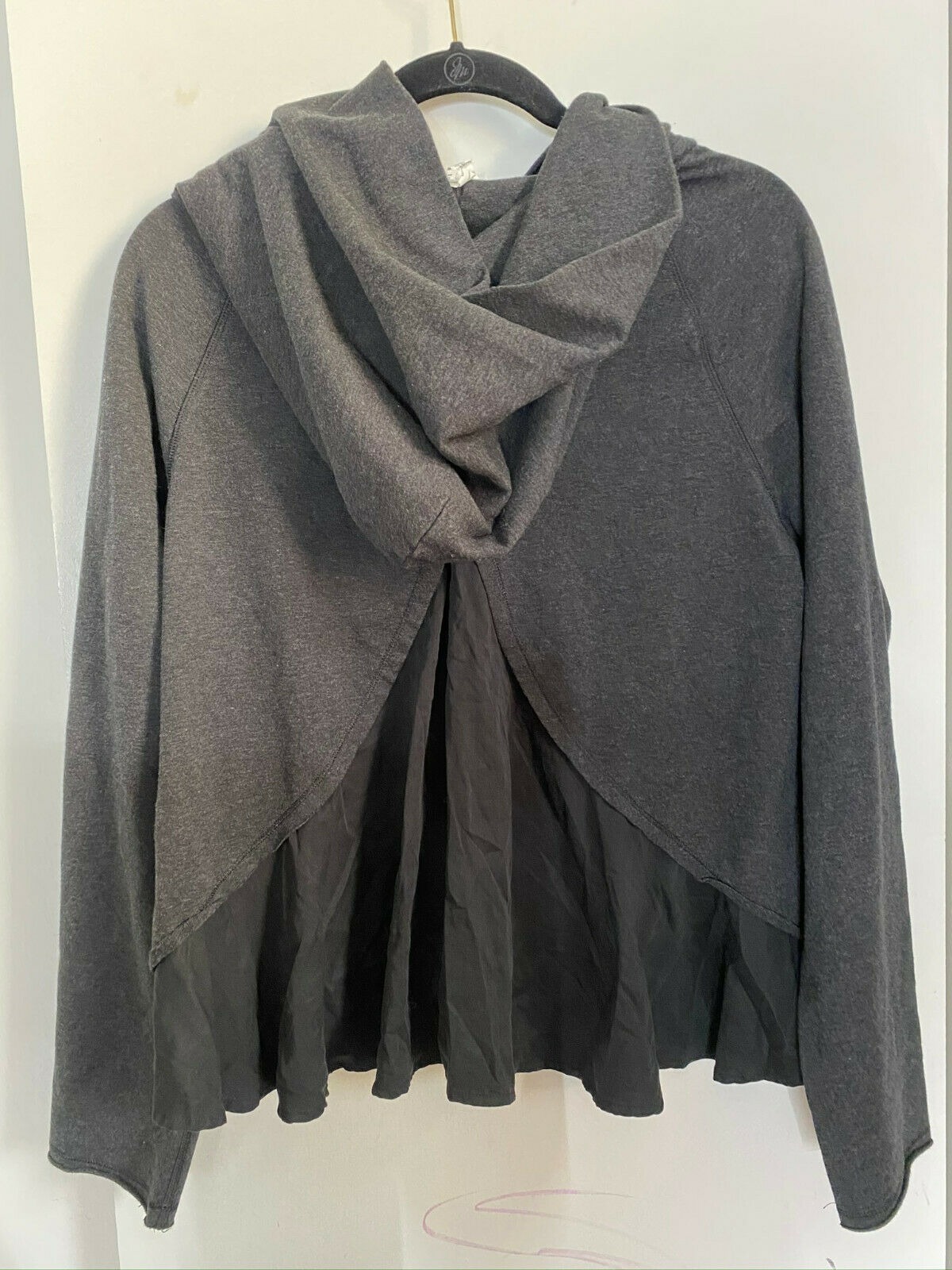 LULULEMON Womens Black Long Sleeves Stylish Hoodies Size: 4