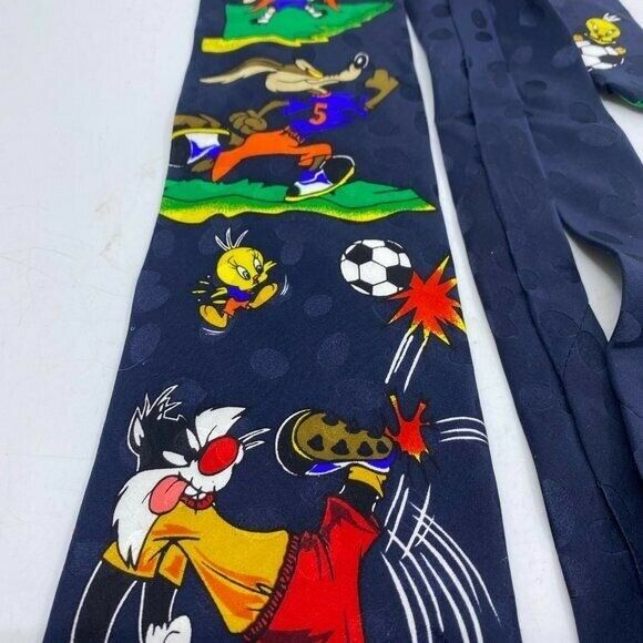 Looney Tunes Mania Soccer Tie