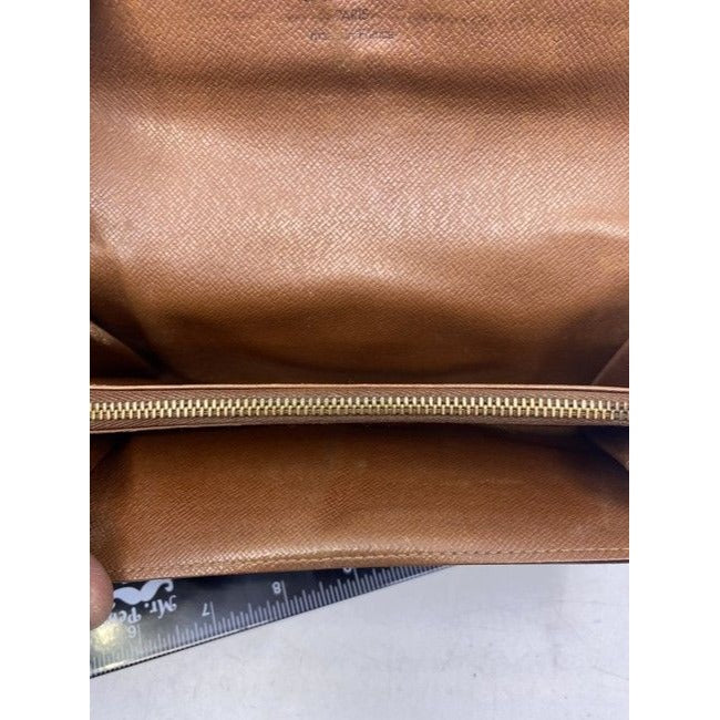 Louis Vuitton Brown Sarah Large Canvas Travel Wallet